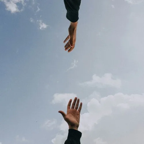 Xavi de Anguera atendiendo consulta de ansiedad